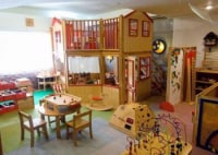 子どもの本とおもちゃ 百町森