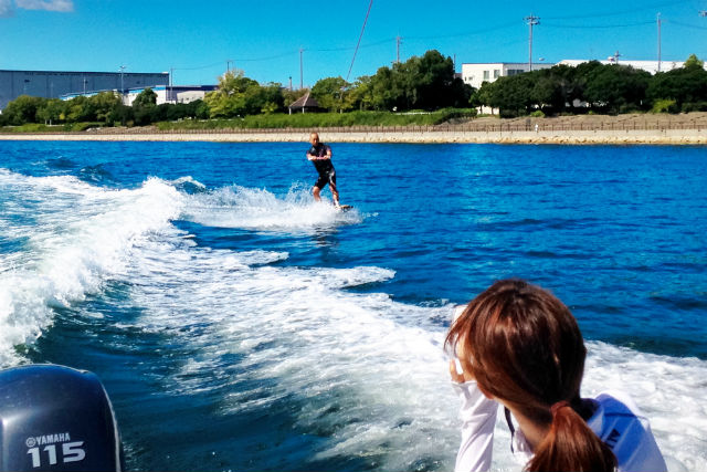 エージーエス ウェイクボードの写真1