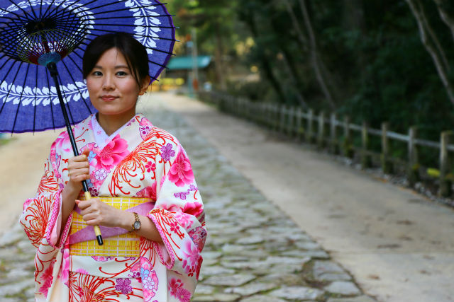 絹の館 さーびすの写真1