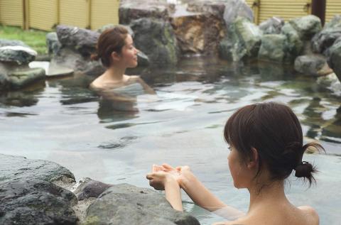 ごぜんやま温泉保養センター四季彩館の写真1