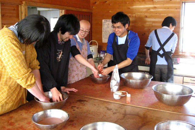 ベンガラ染体験工房の写真1