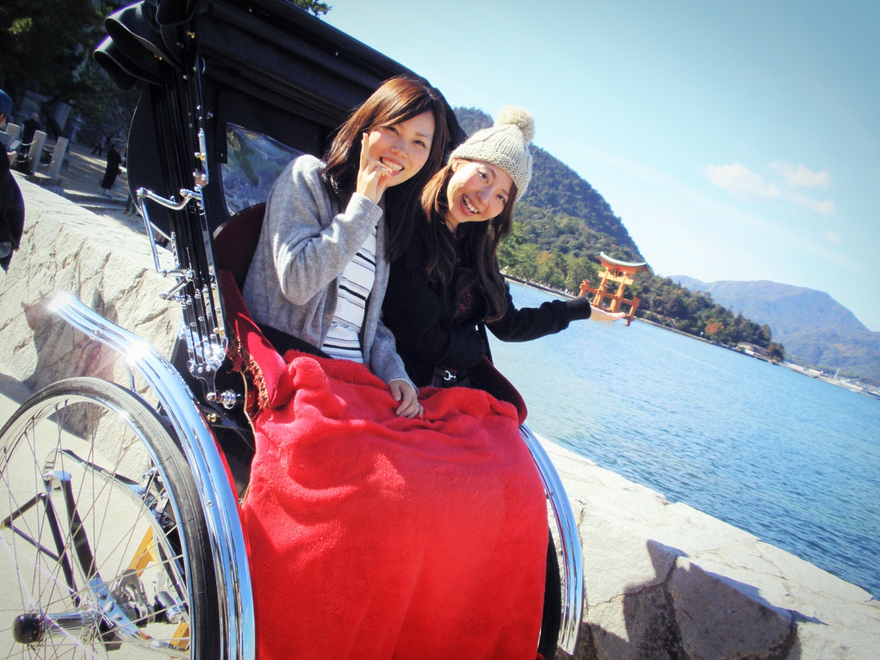 人力車のえびす屋(宮島店)の写真1