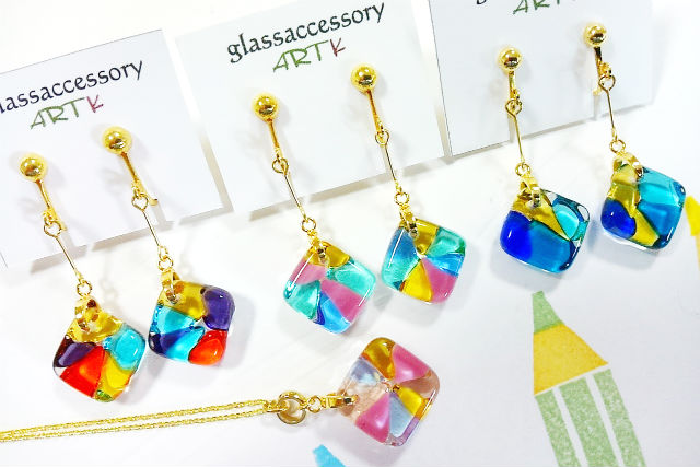 ステンドグラス ARTKの写真1