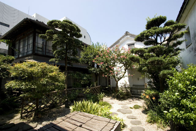 ジョーキュウ小売館の写真1