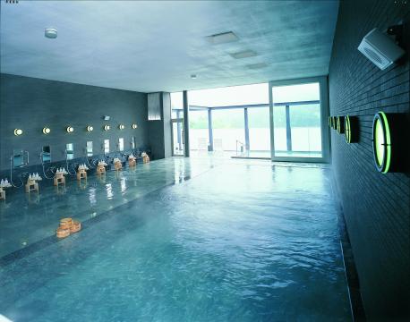 メナード青山リゾート 霧生温泉 香楽の湯の写真1