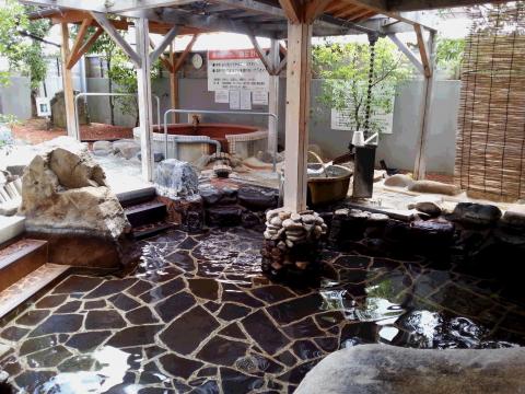 天然温泉 蒲生野の湯の写真1