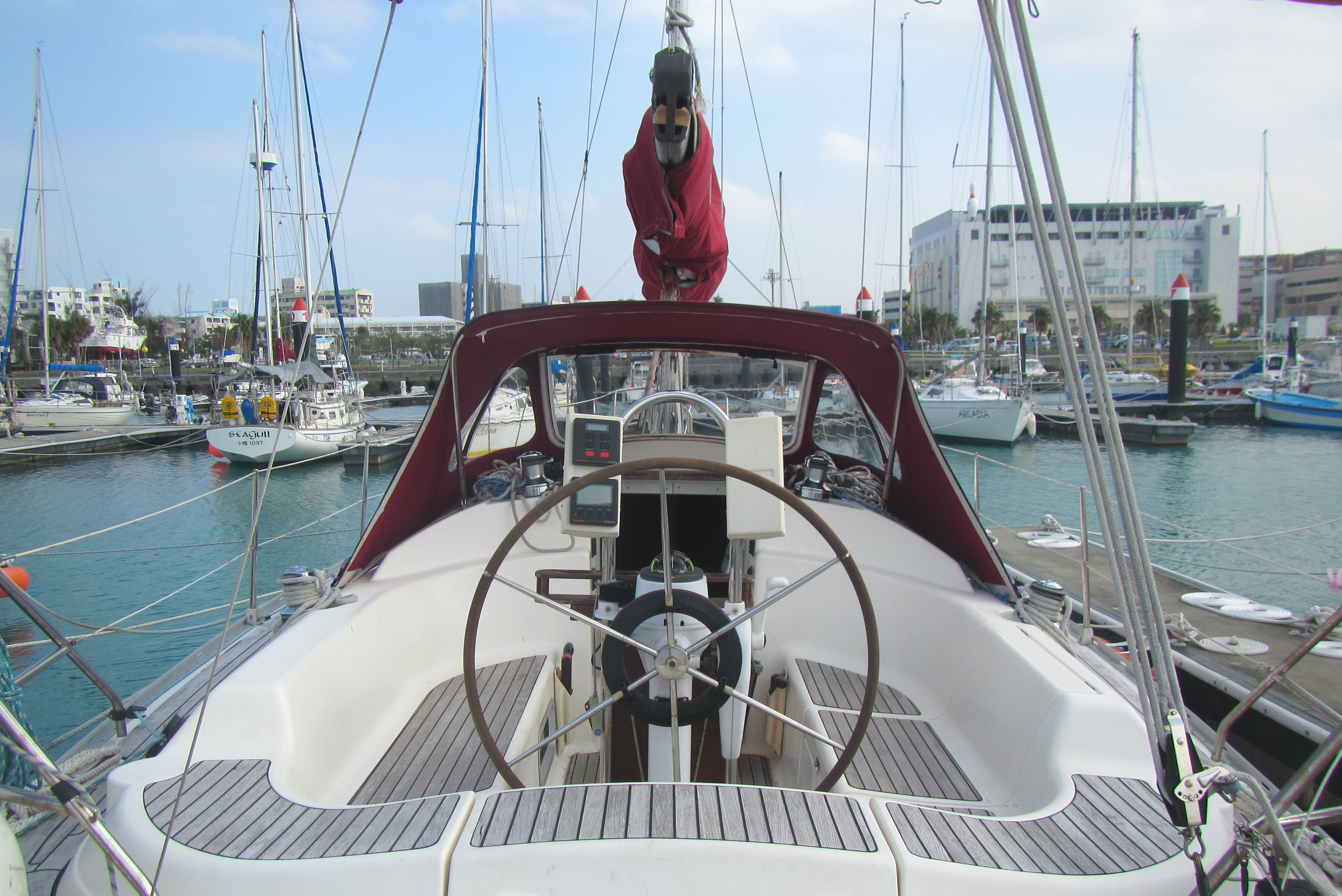 チャーター・民泊ヨット沖縄の写真1