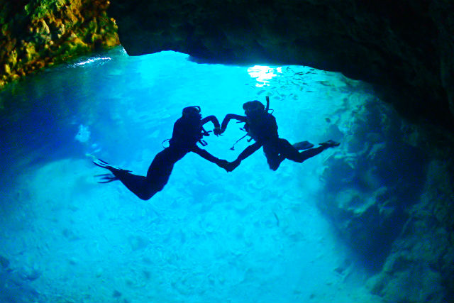 青の洞窟専門店マリンレジャーハイサイドの写真1