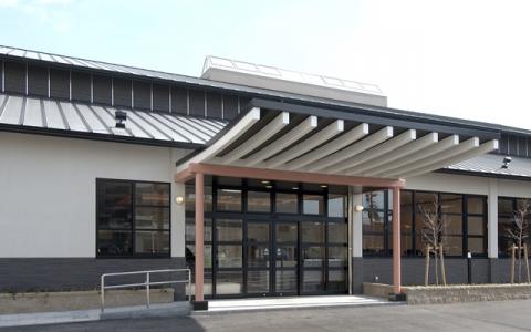 ユーバス(高井田店)の写真1