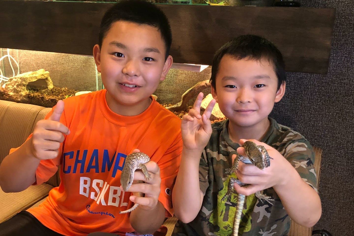 爬虫類カフェバー&サロンReptimeレプタイム