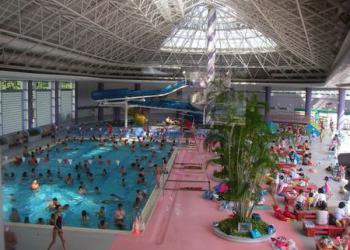 萩中公園プール