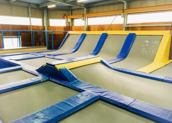 トランポリンパークA.T.Square