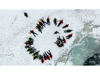 ゴジラ岩観光　流氷遊ウォーク