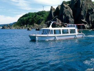 男鹿入道崎グラスボート