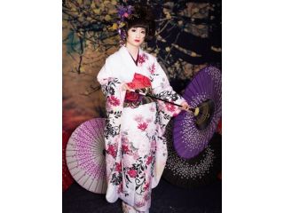 変身写真スタジオ麗&アールズ