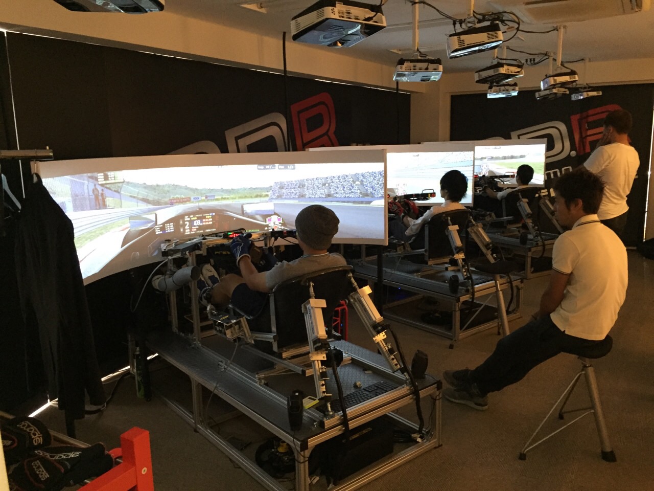 リアルレーシングシミュレーターショップD.D.R池袋店