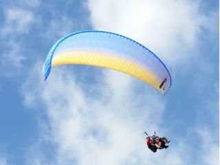 AKAIWAパラグライダースクール宇都宮