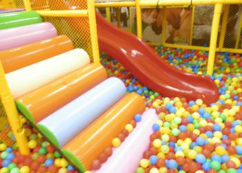 Kid’s US.LAND (いこらも～る泉佐野店)