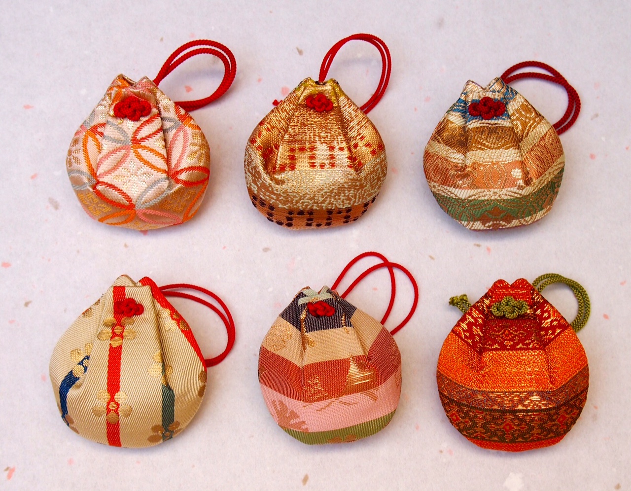 におい袋　ゆりの