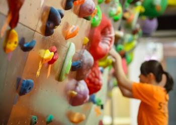 Climbing Studio BRAVE