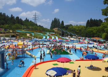 県民公園太閤山ランド プール広場