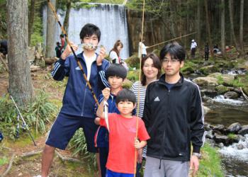 神越渓谷マス釣り場