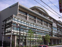 江戸川区立中央図書館