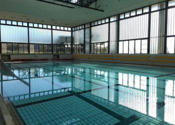 三原台温水プールの写真1