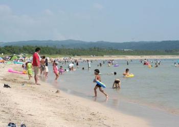 増穂浦海岸の写真1