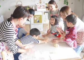 親子パン教室 芦屋・甲南山手教室の写真1