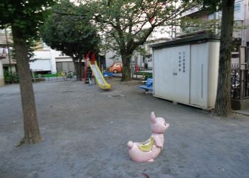 ちどりみなみ児童公園の写真1