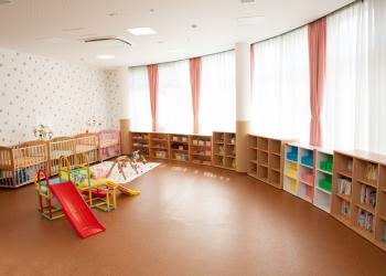 幸町・子育てリラックス館の写真1