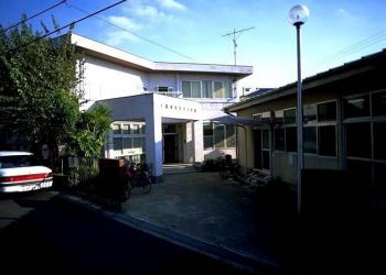 千葉市検見川公民館図書室の写真1