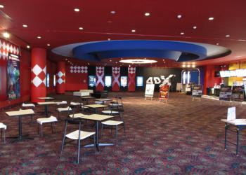 ユナイテッド・シネマ橿原の写真1