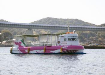 牛深海中公園遊覧・グラスボートの写真1