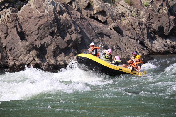 リバークラッシュラフティングの写真1