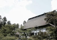 大梅拈華山 圓通 正法寺