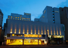 ザクラウンパレス新阪急高知の写真1