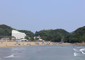 生見海岸の写真1