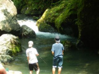 有間溪谷観光つり場の写真1