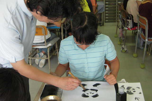日中水墨協会カルチャー教室の写真1