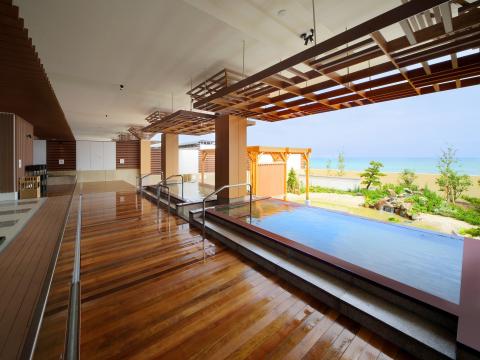 鴨川グランドホテルの写真1