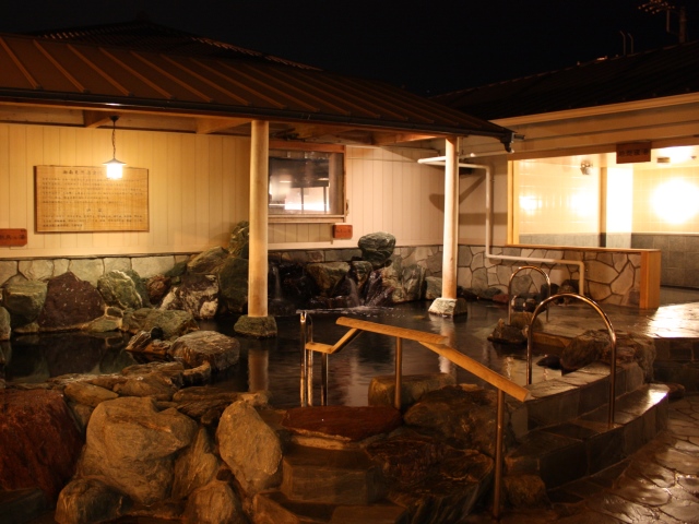 湘南天然温泉 湯乃蔵ガーデンの写真1