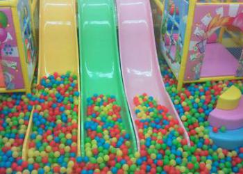 Kid’s US.LAND (ゆめタウン荒尾店)の写真1