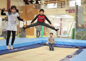 トランポリンハウス(vivace滝ノ水店)の写真1