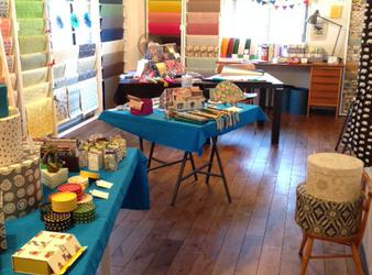 WORK &amp; SHOPの写真1