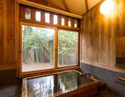 亀の井別荘の写真1