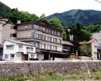 和風の宿ますや