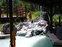 川湯温泉街のあし湯