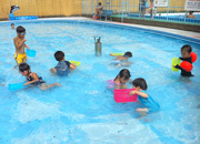 六角橋公園プールの写真3